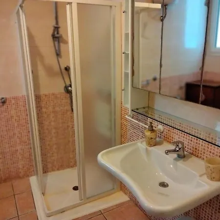 招待所 Camera Tripla In Residenza Europa Cagliari